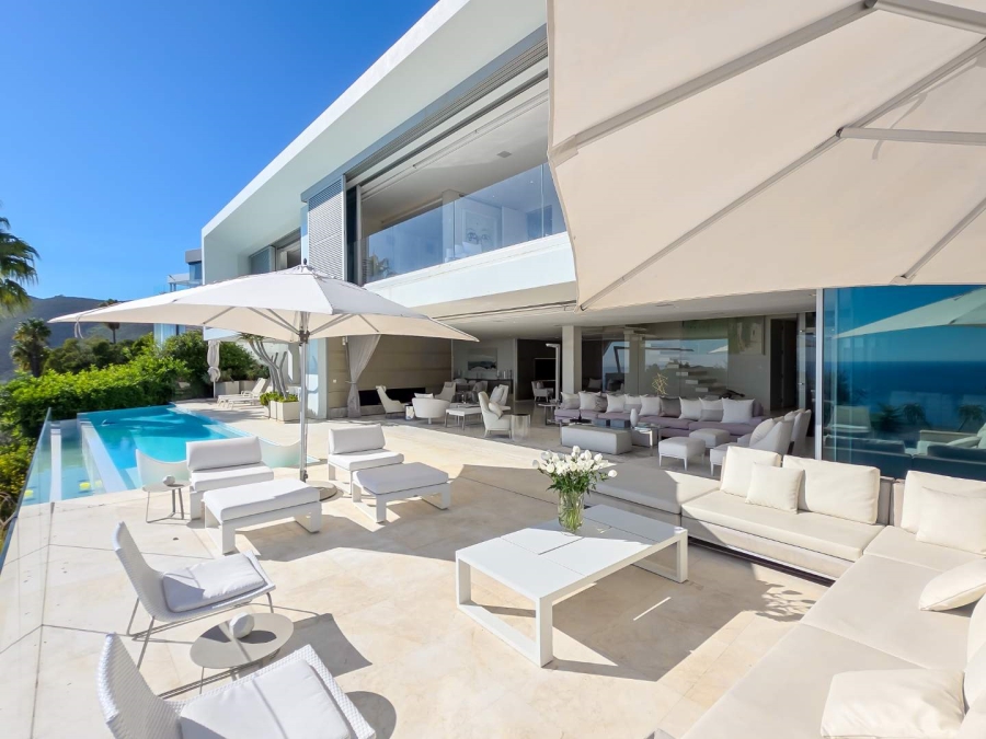 5 Bedroom Property for Sale in Fresnaye Western Cape
